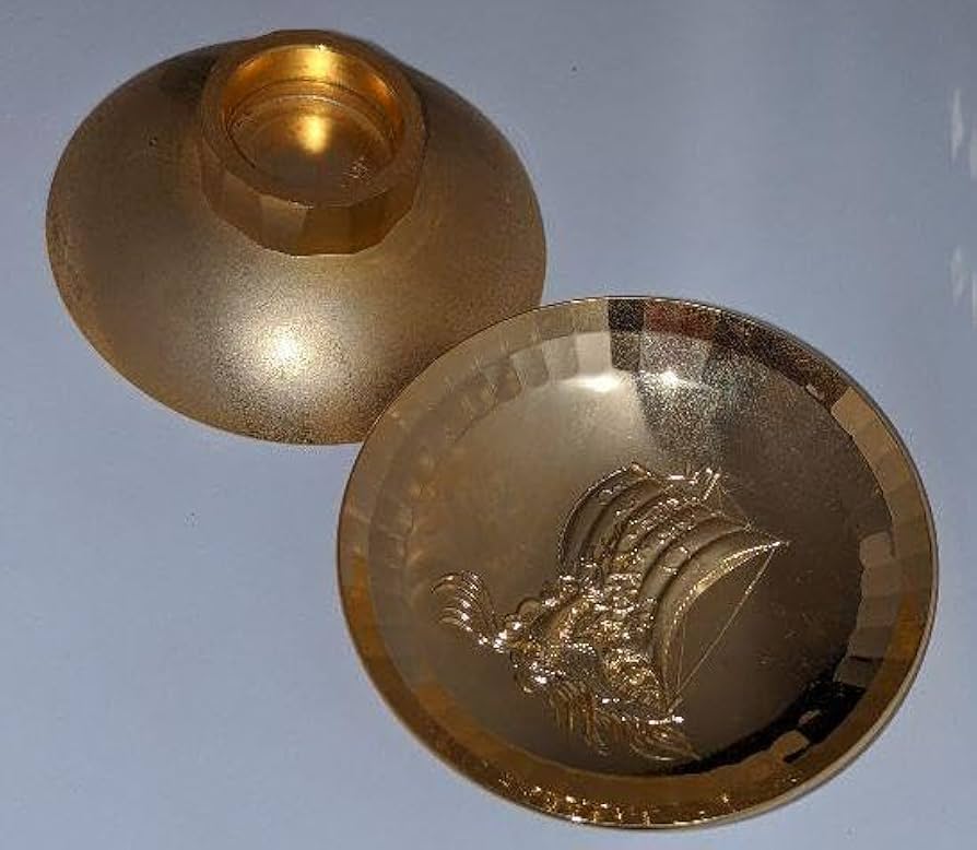 未使用 金　豆皿　24KGP 杯 金盃 十二支 盃 金 24KGP 干支 酒器 インテリア オブジェ 小皿